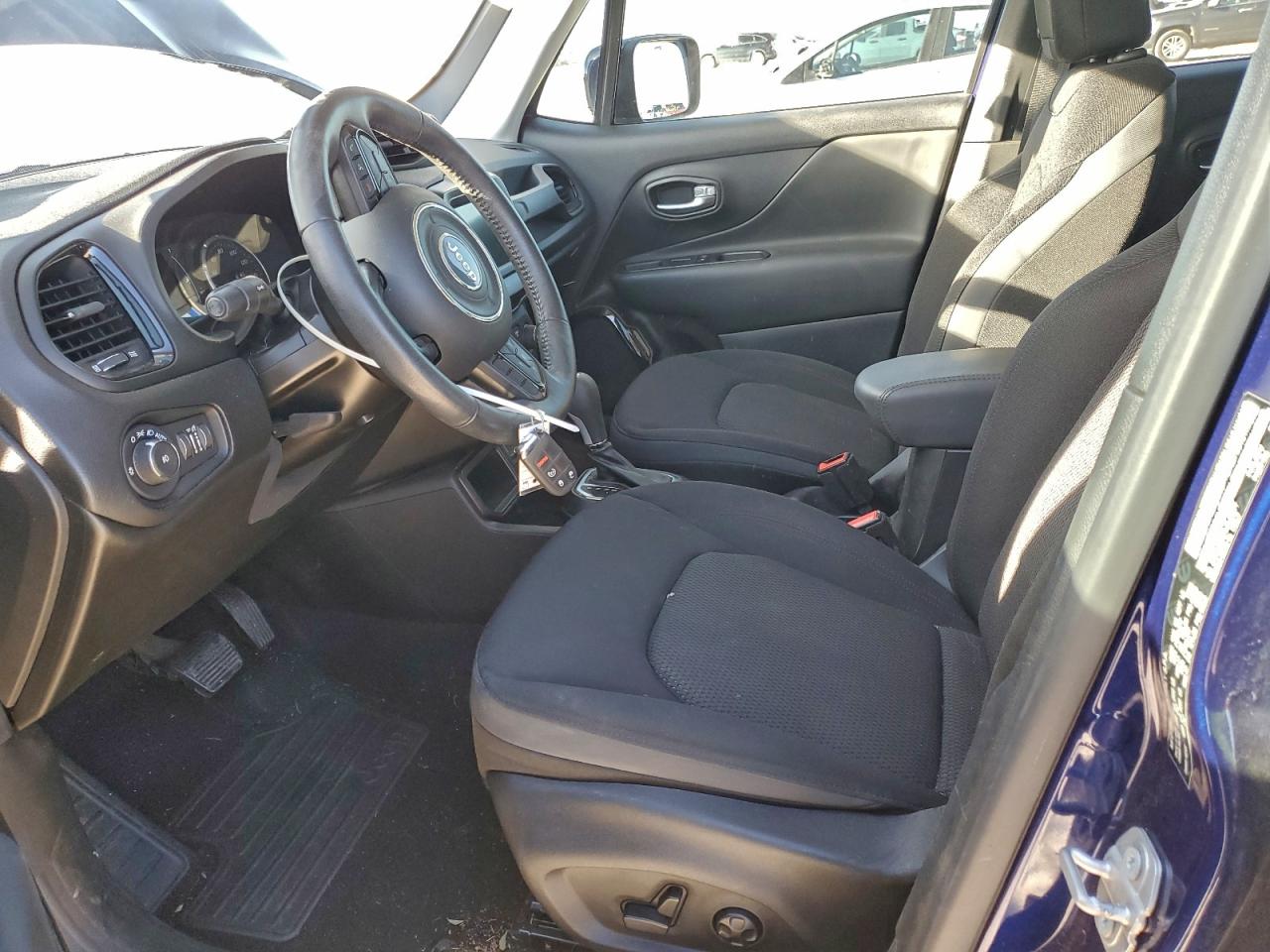2020 JEEP RENEGADE LATITUDE photo 7