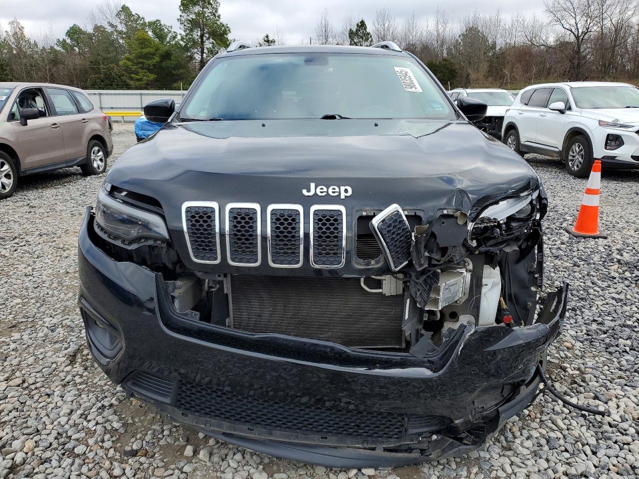 2019 JEEP CHEROKEE LATITUDE PLUS photo 5