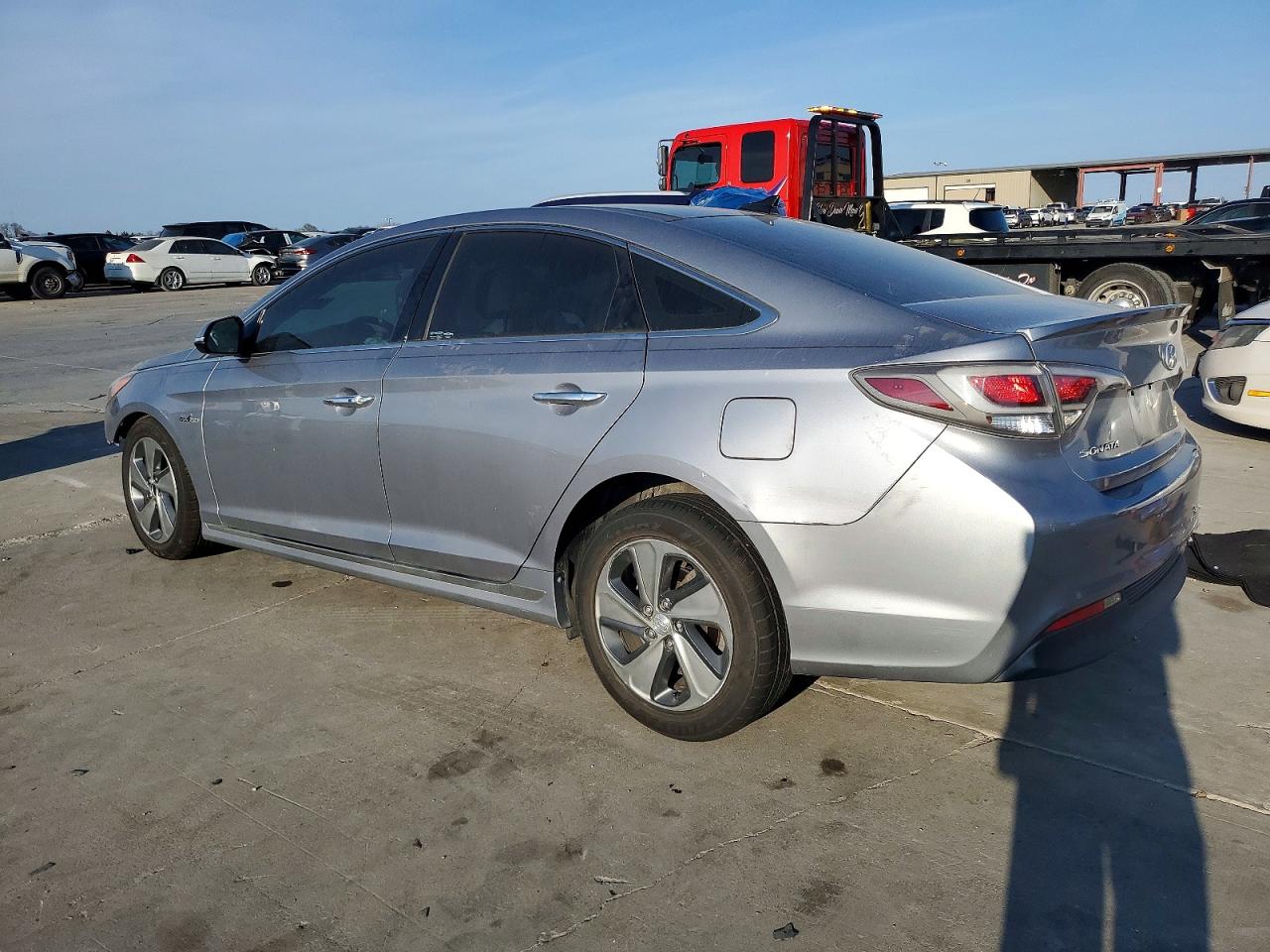 2016 HYUNDAI SONATA HYBRID photo 4