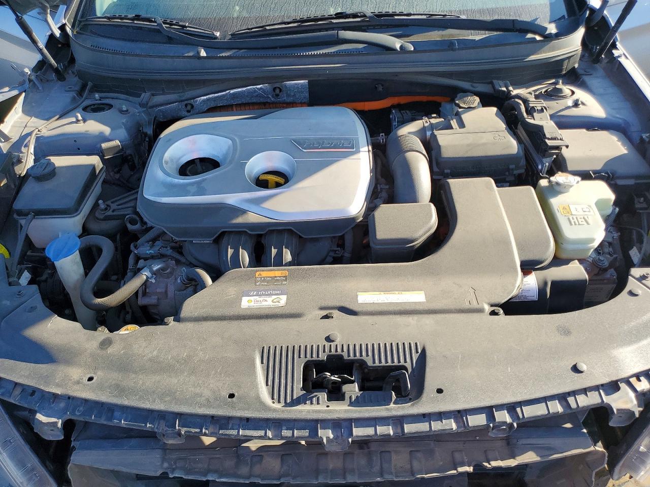 2016 HYUNDAI SONATA HYBRID photo 31