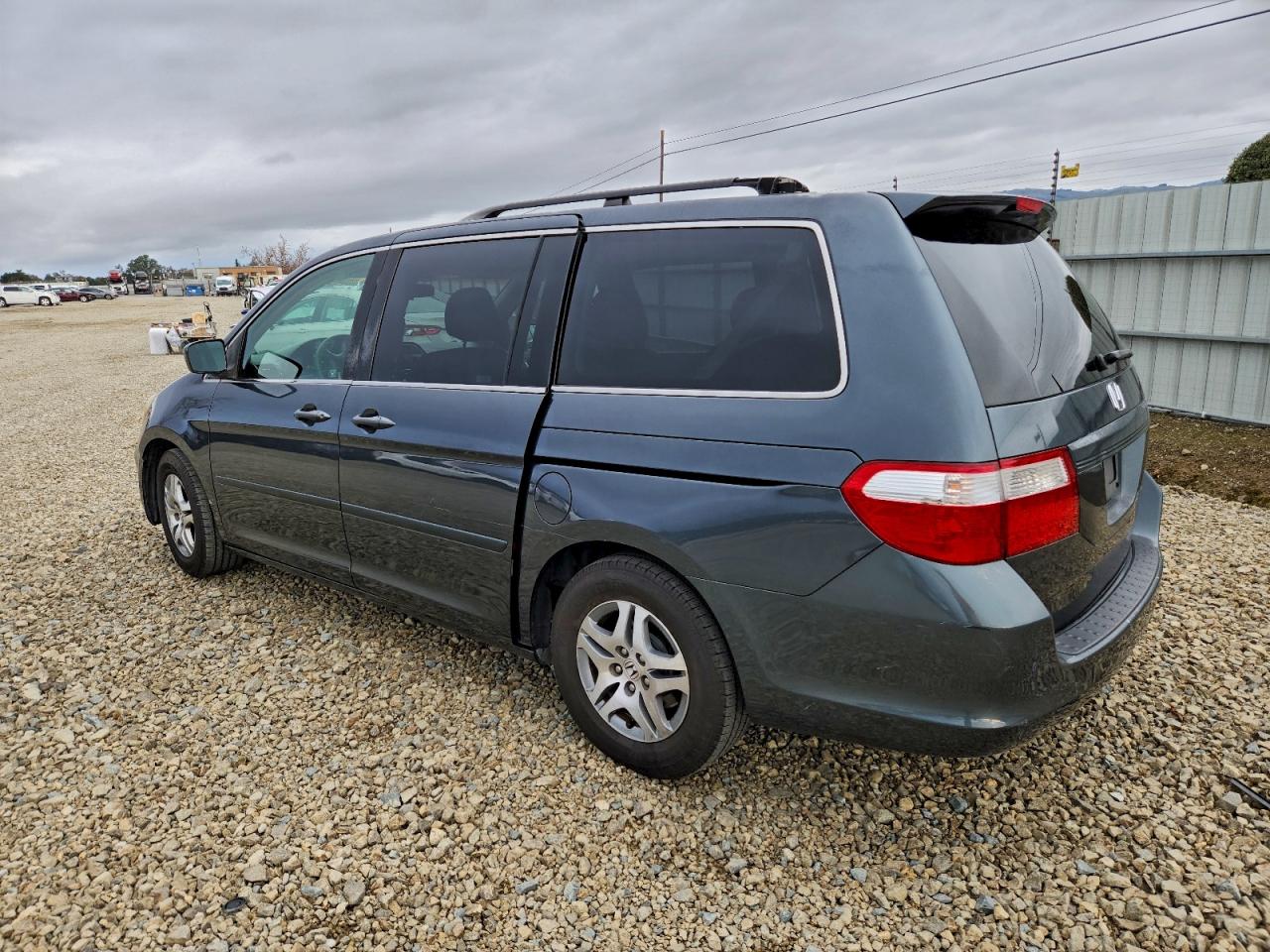 2005 HONDA ODYSSEY EXL photo 2