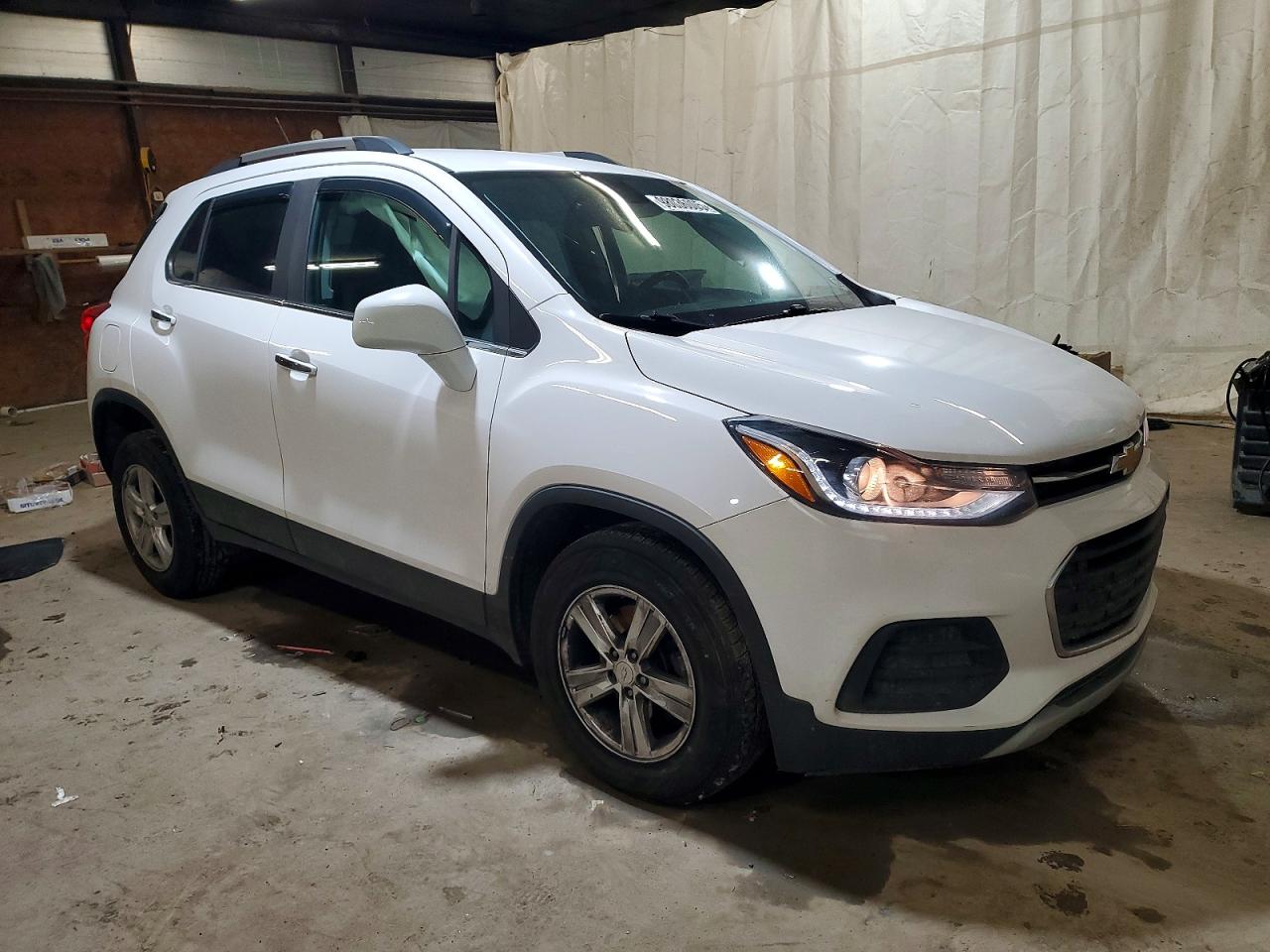 2020 CHEVROLET TRAX 1LT photo 4