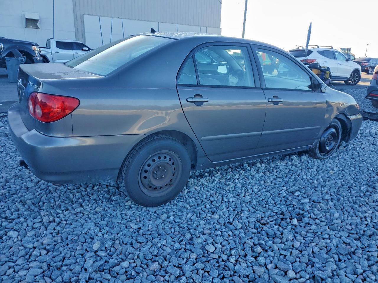 2005 TOYOTA COROLLA CE photo 3