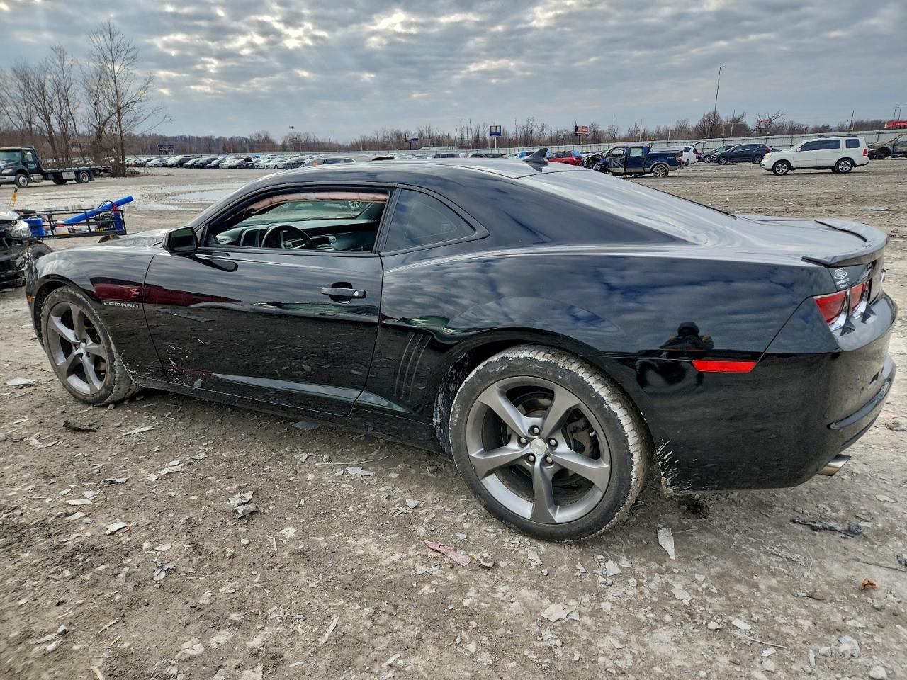 2013 CHEVROLET CAMARO LT photo 2