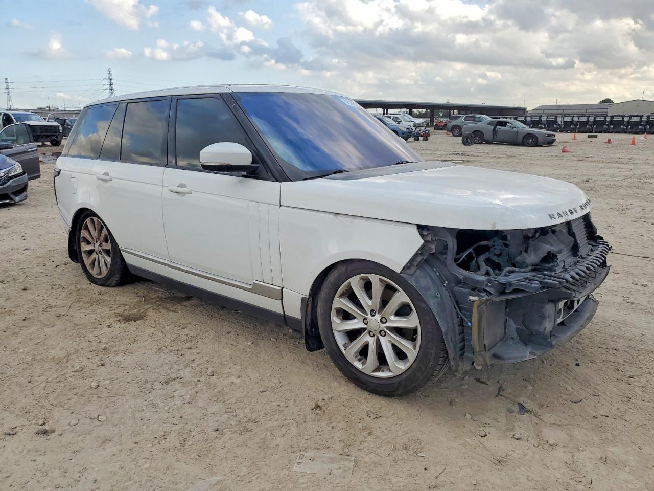 2016 LAND ROVER RANGE ROVER HSE photo 4