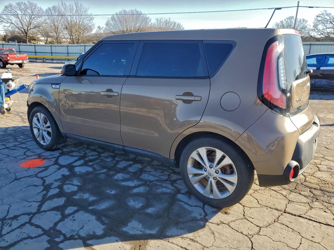 2015 KIA SOUL + photo 2