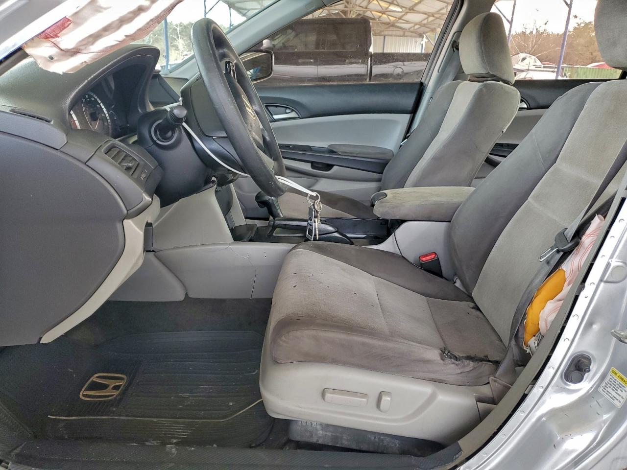 2010 HONDA ACCORD LXP photo 19
