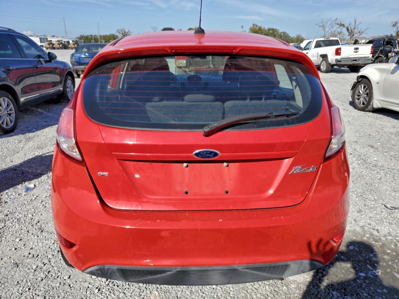 2015 FORD FIESTA SE photo 11