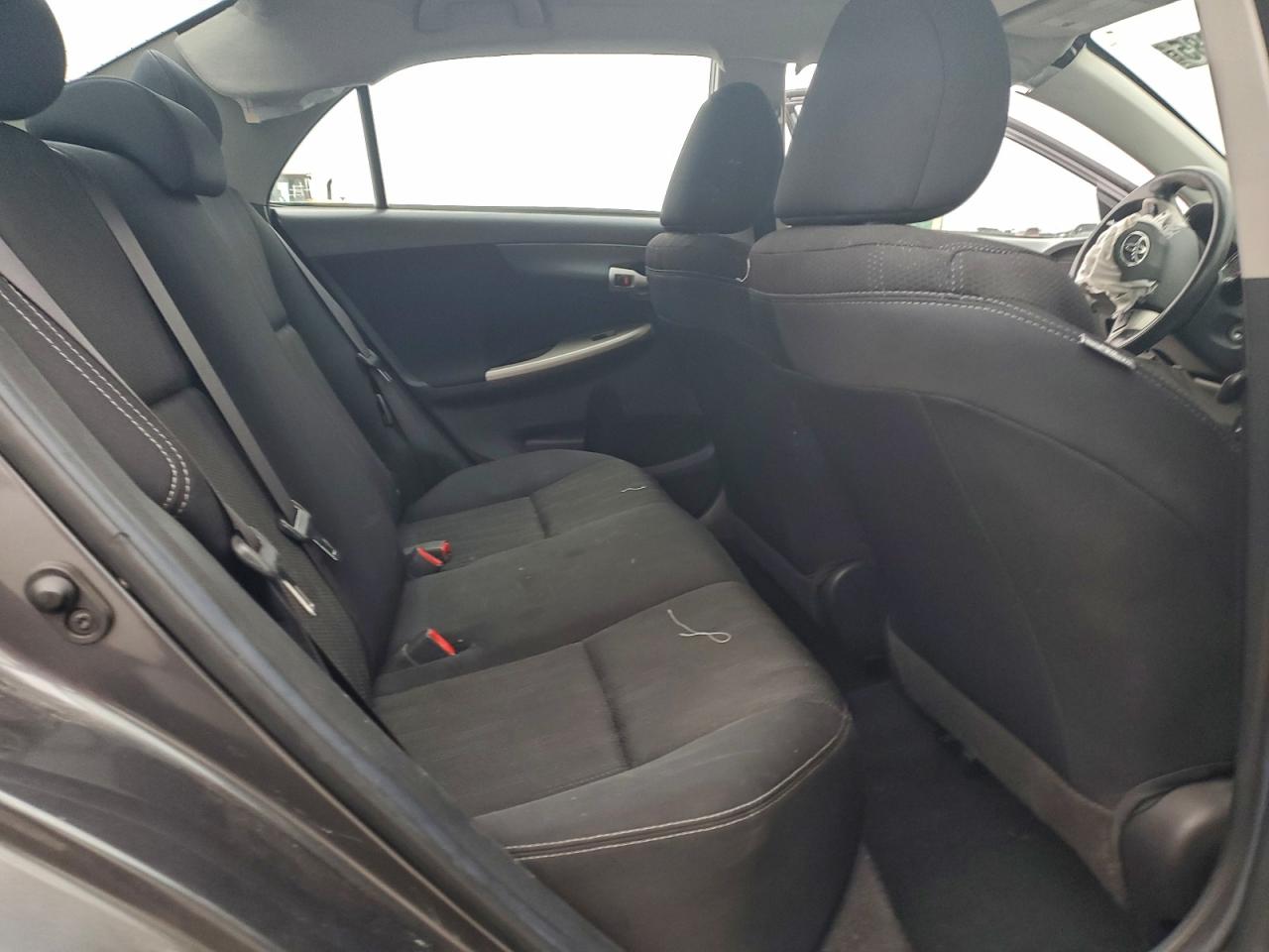 2013 TOYOTA COROLLA BASE photo 10