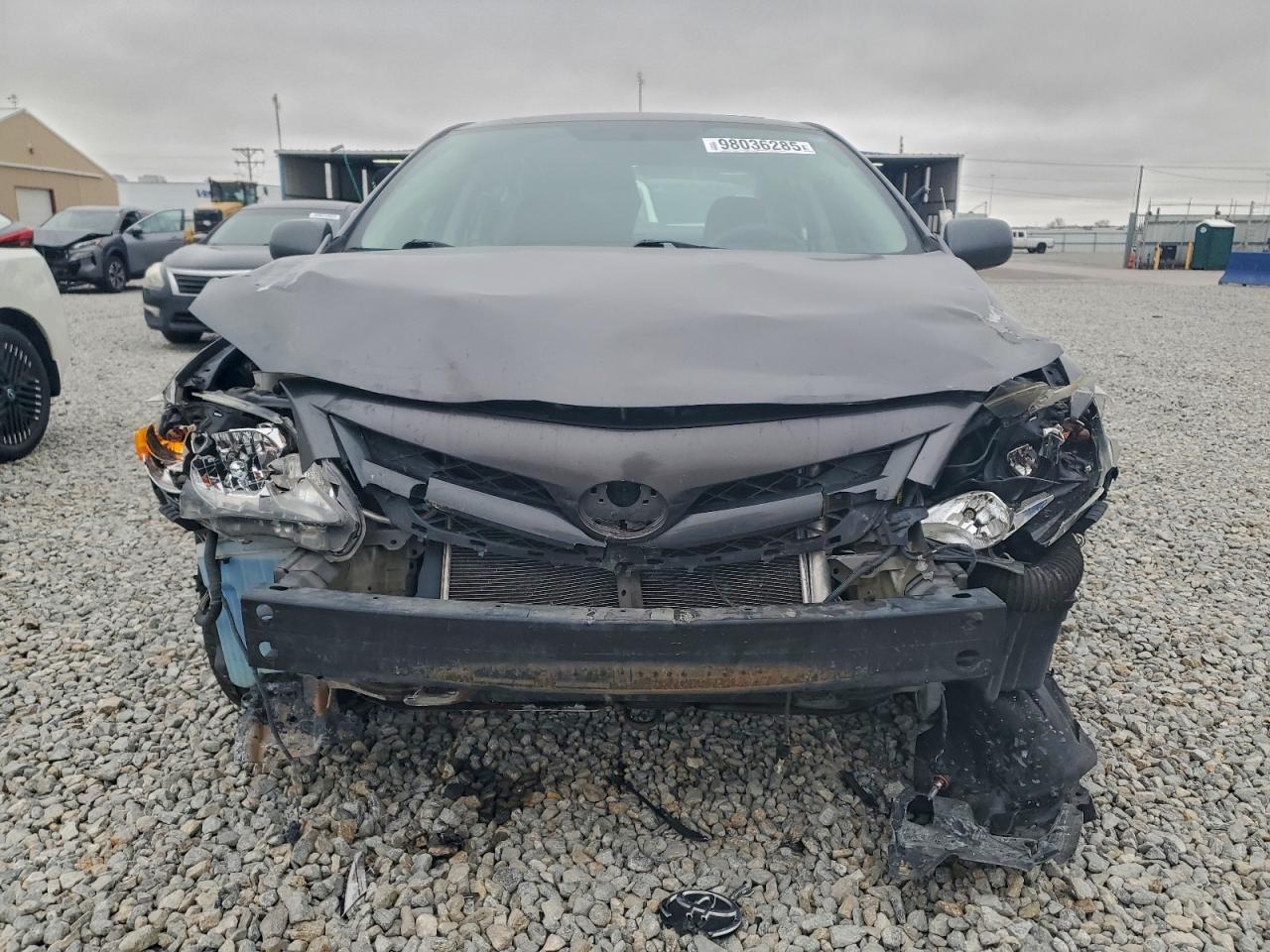 2013 TOYOTA COROLLA BASE photo 5