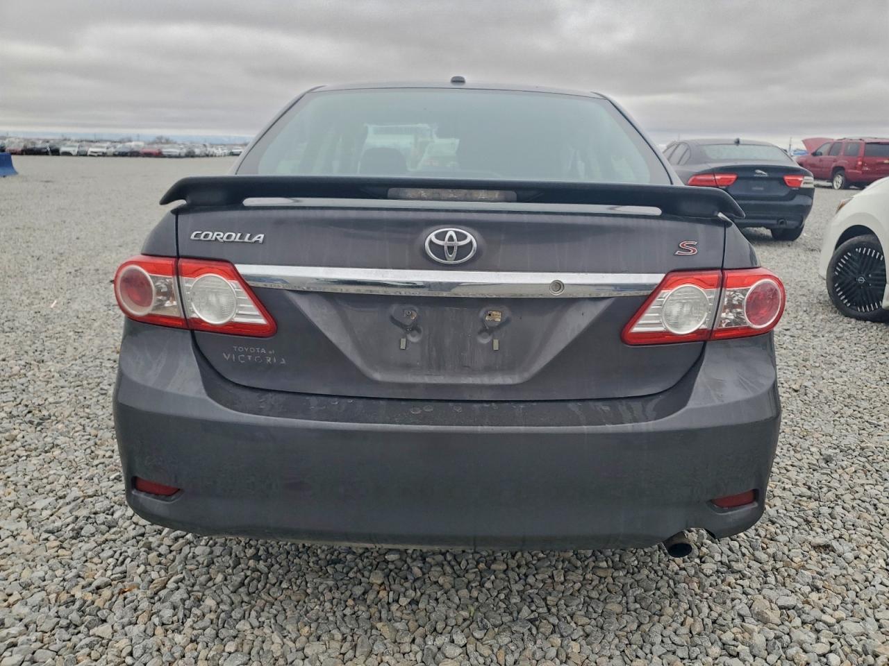 2013 TOYOTA COROLLA BASE photo 6