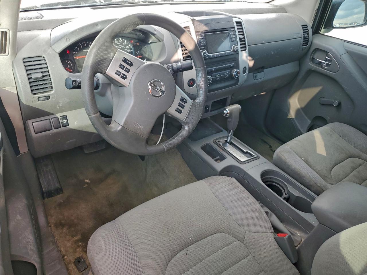 2017 NISSAN FRONTIER S photo 8