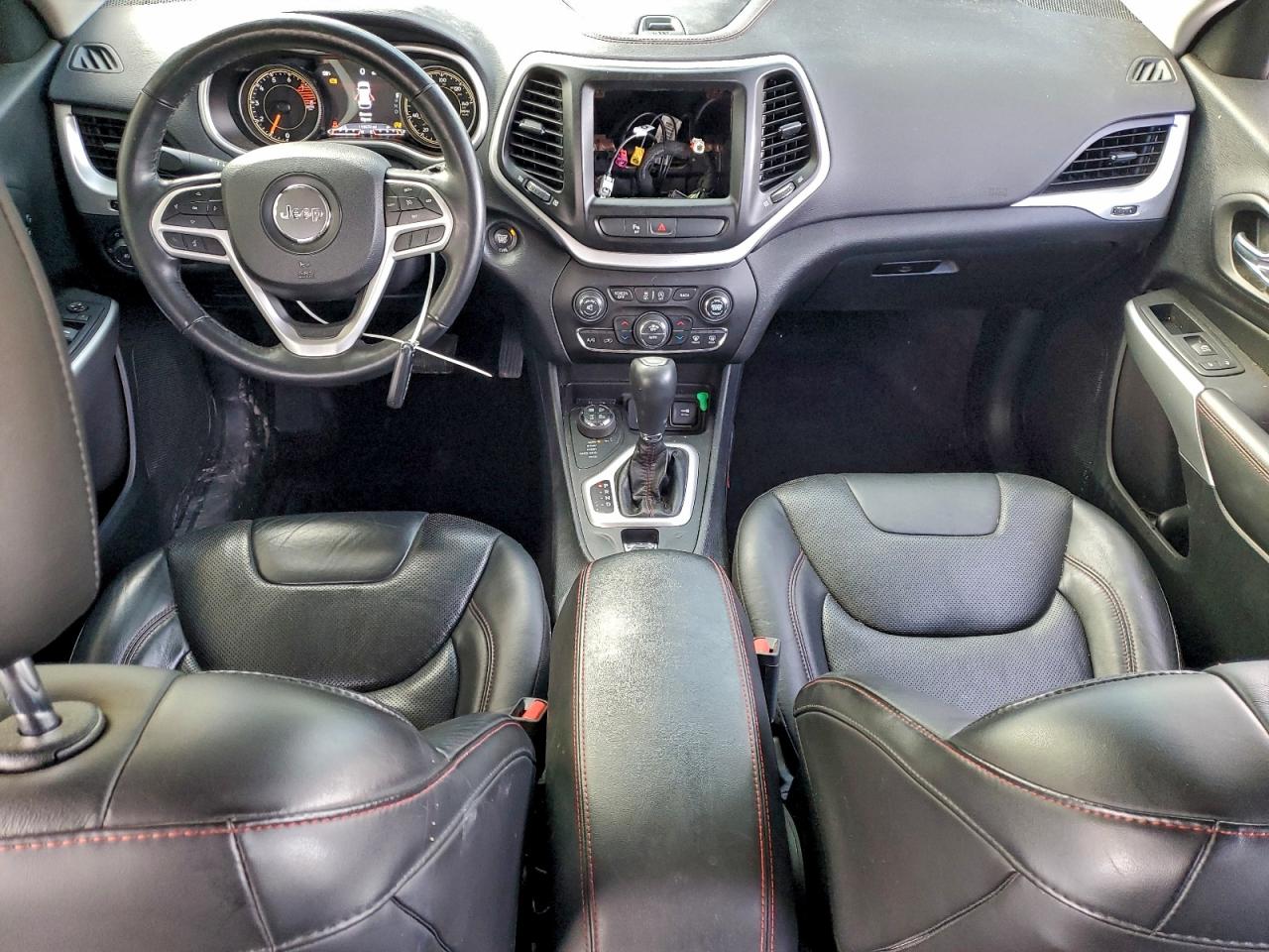 2018 JEEP CHEROKEE TRAILHAWK photo 8