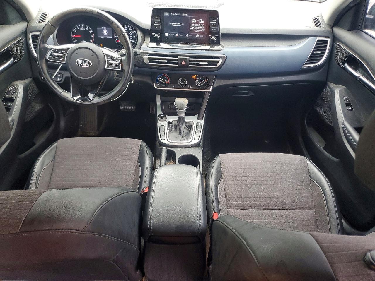 2021 KIA SELTOS S photo 8