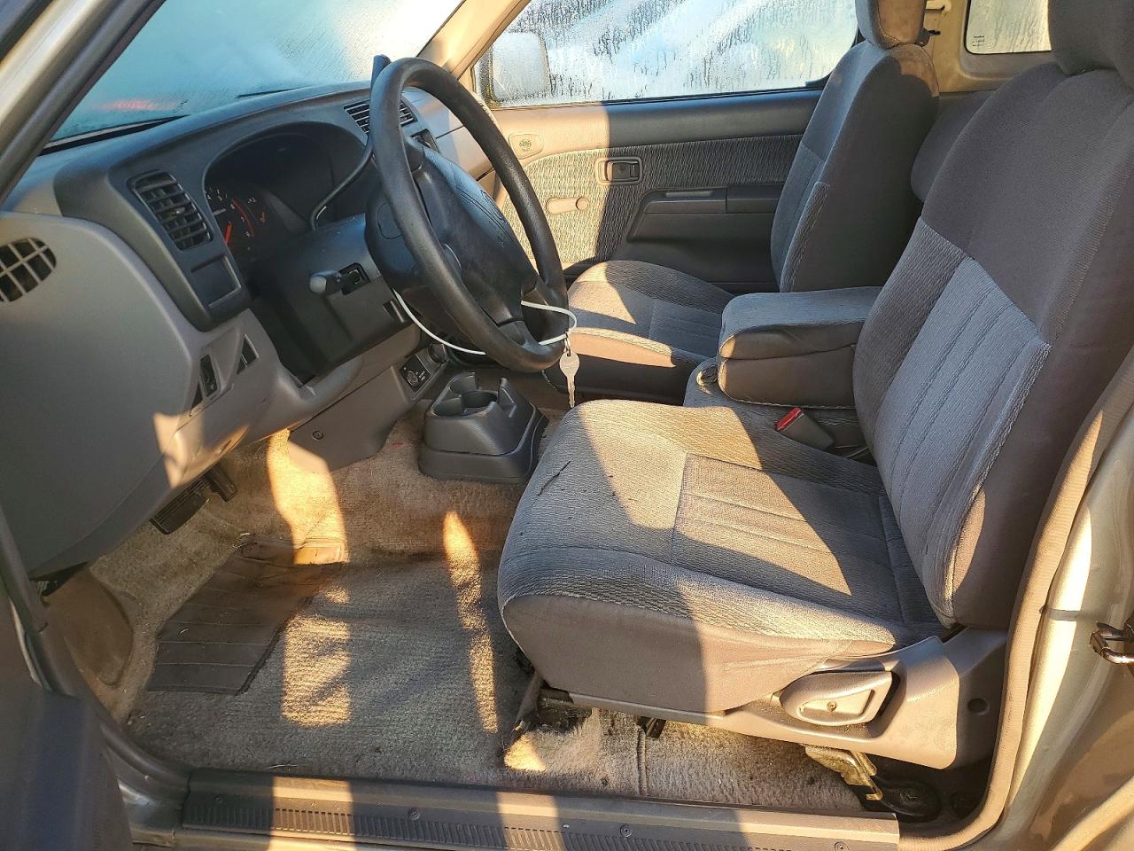 2000 NISSAN FRONTIER KING CAB XE photo 7