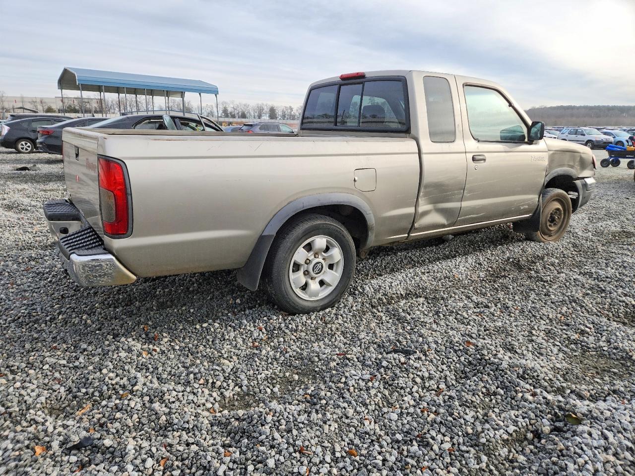 2000 NISSAN FRONTIER KING CAB XE photo 3