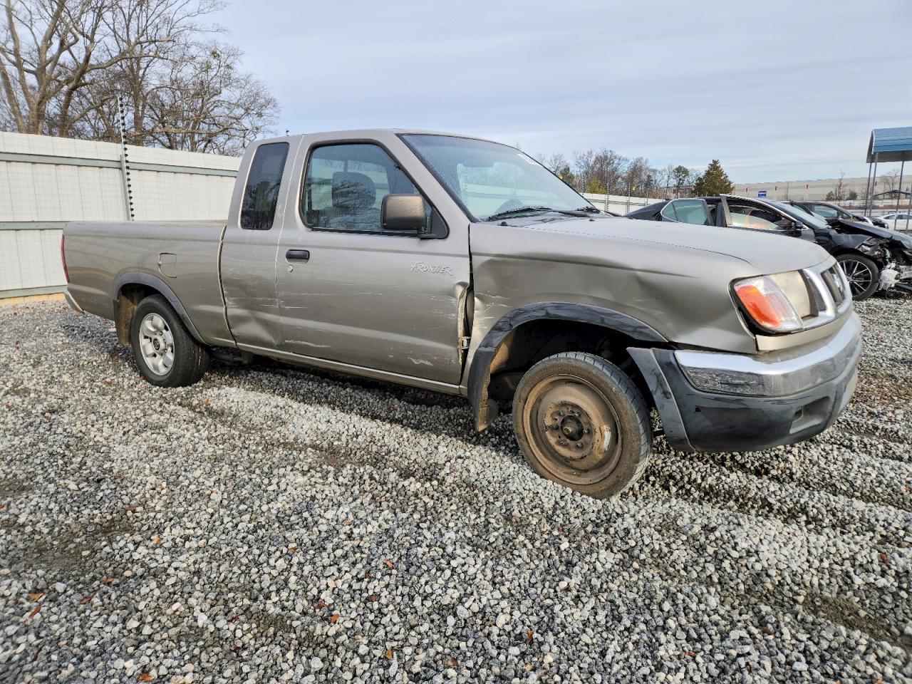 2000 NISSAN FRONTIER KING CAB XE photo 4