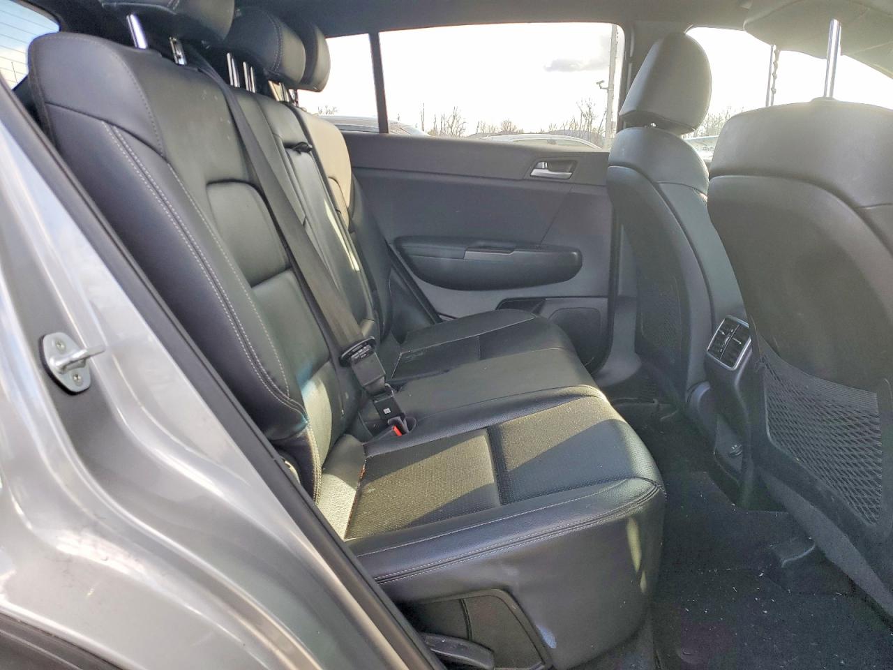 2020 KIA SPORTAGE S photo 21