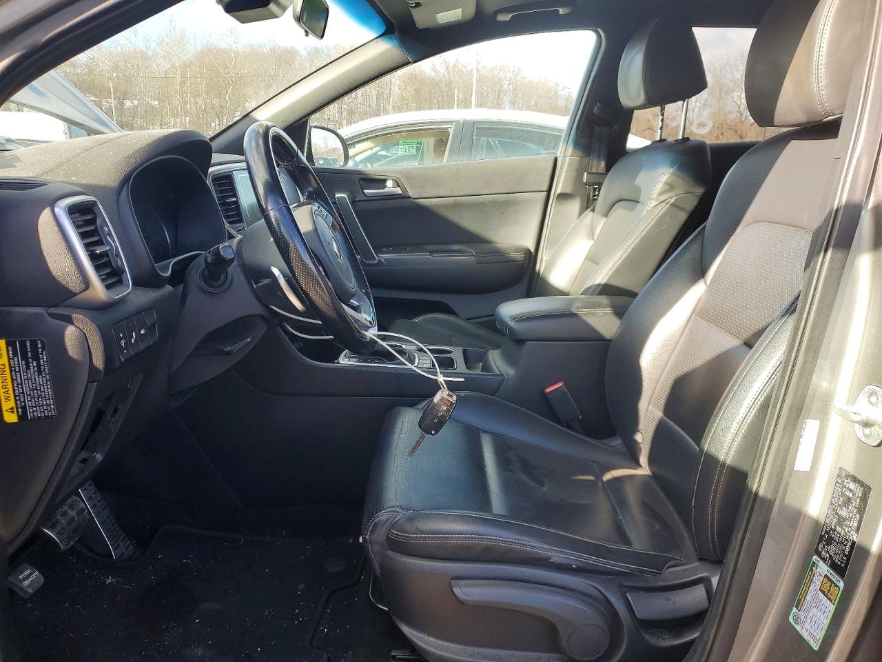 2020 KIA SPORTAGE S photo 13