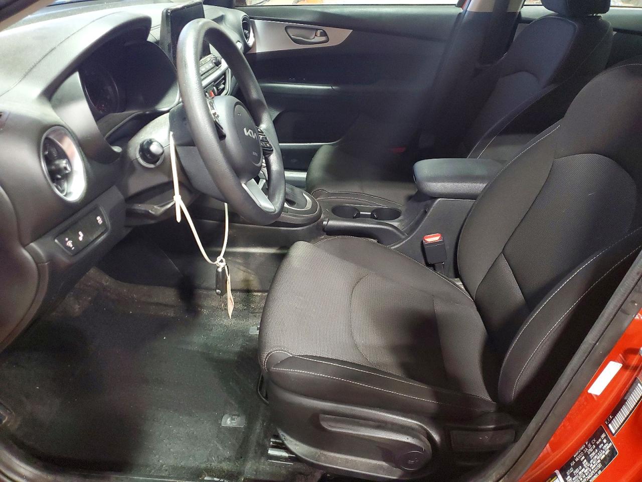 2023 KIA FORTE LX photo 7