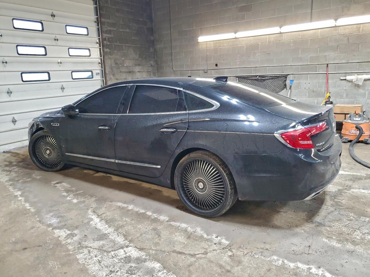 2017 BUICK LACROSSE ESSENCE photo 2