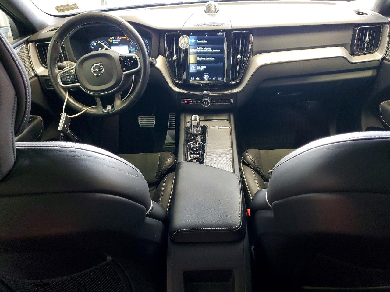 2019 VOLVO XC60 photo 8