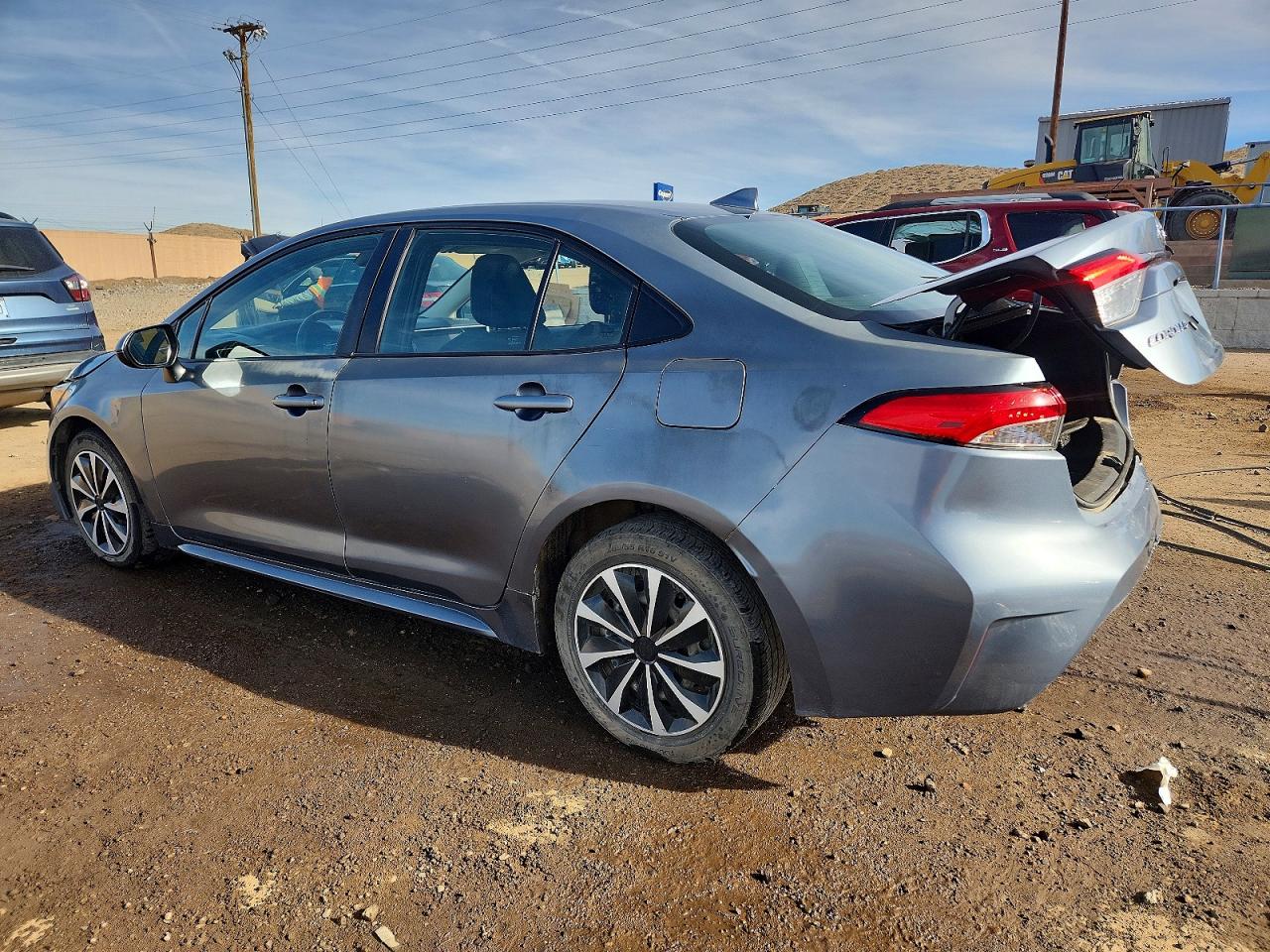 2021 TOYOTA COROLLA LE photo 2