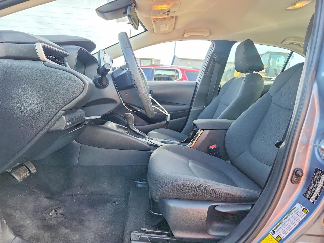 2021 TOYOTA COROLLA LE photo 7