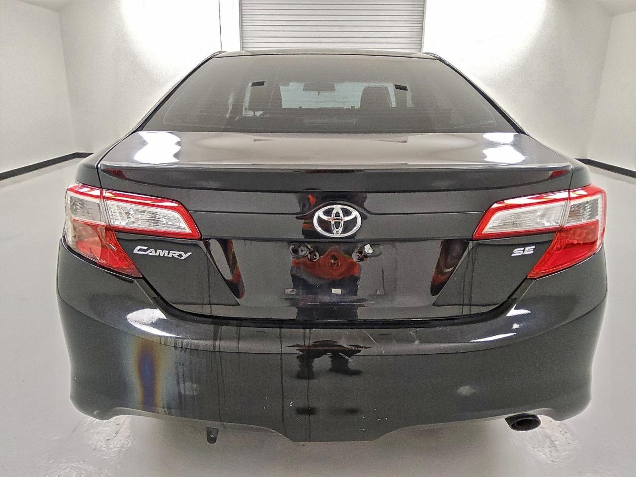2012 TOYOTA CAMRY BASE photo 6
