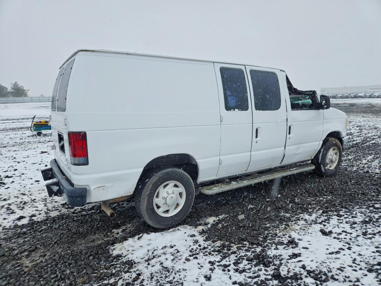 2008 FORD E250 DELIVERY VAN photo 3