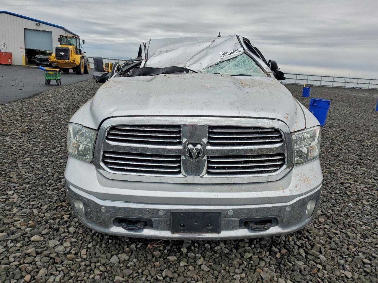 2014 RAM 1500 SLT photo 5