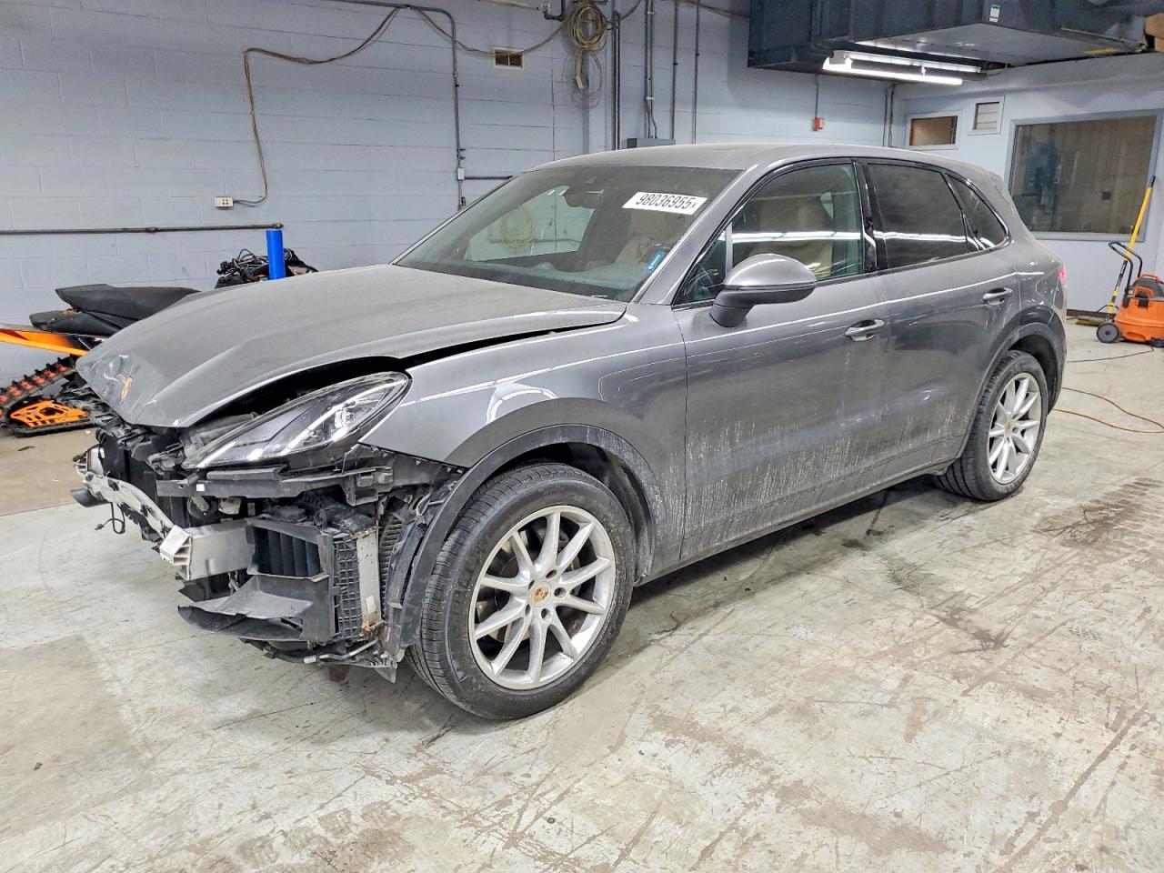 2019 PORSCHE CAYENNE