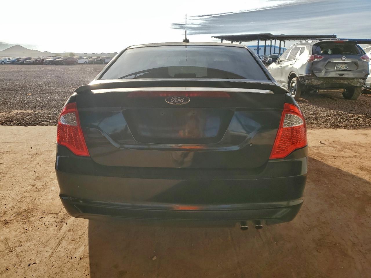 2011 FORD FUSION SE photo 6