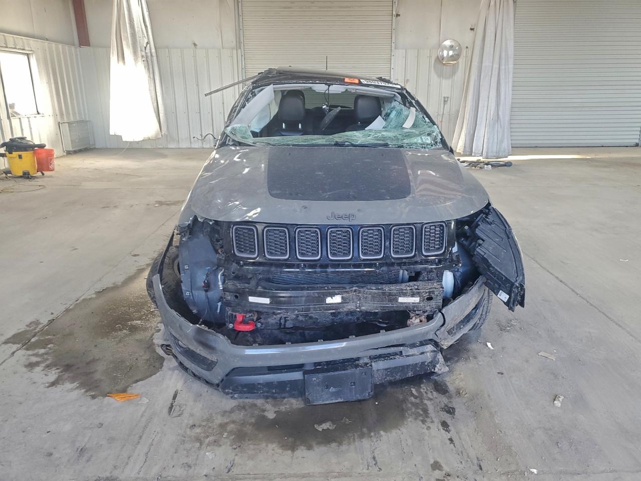 2019 JEEP COMPASS TRAILHAWK photo 5