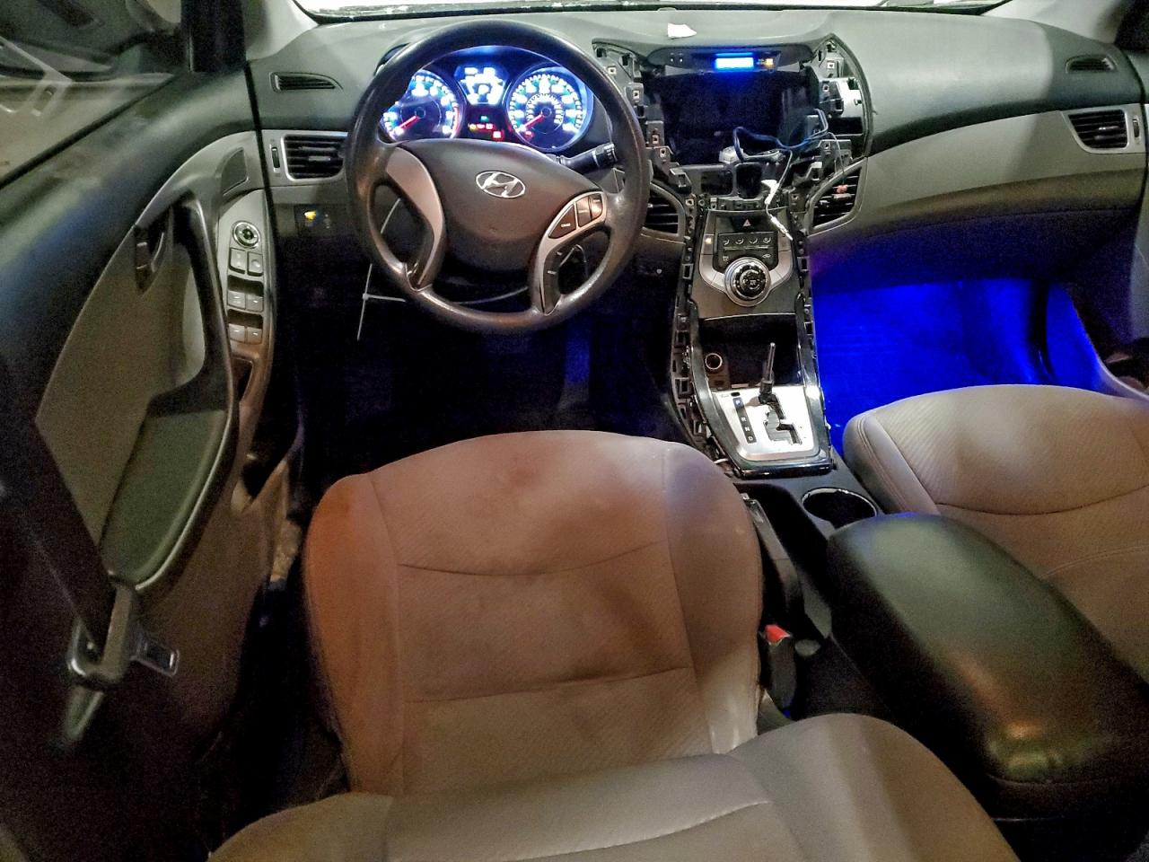 2013 HYUNDAI ELANTRA GLS photo 8