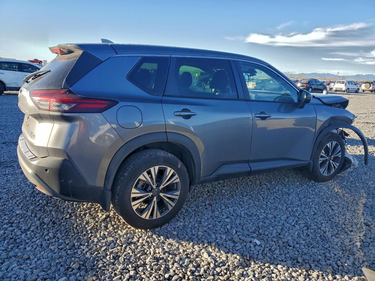 2023 NISSAN ROGUE SV photo 3
