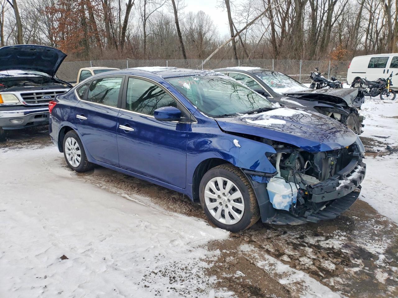 2018 NISSAN SENTRA S photo 4