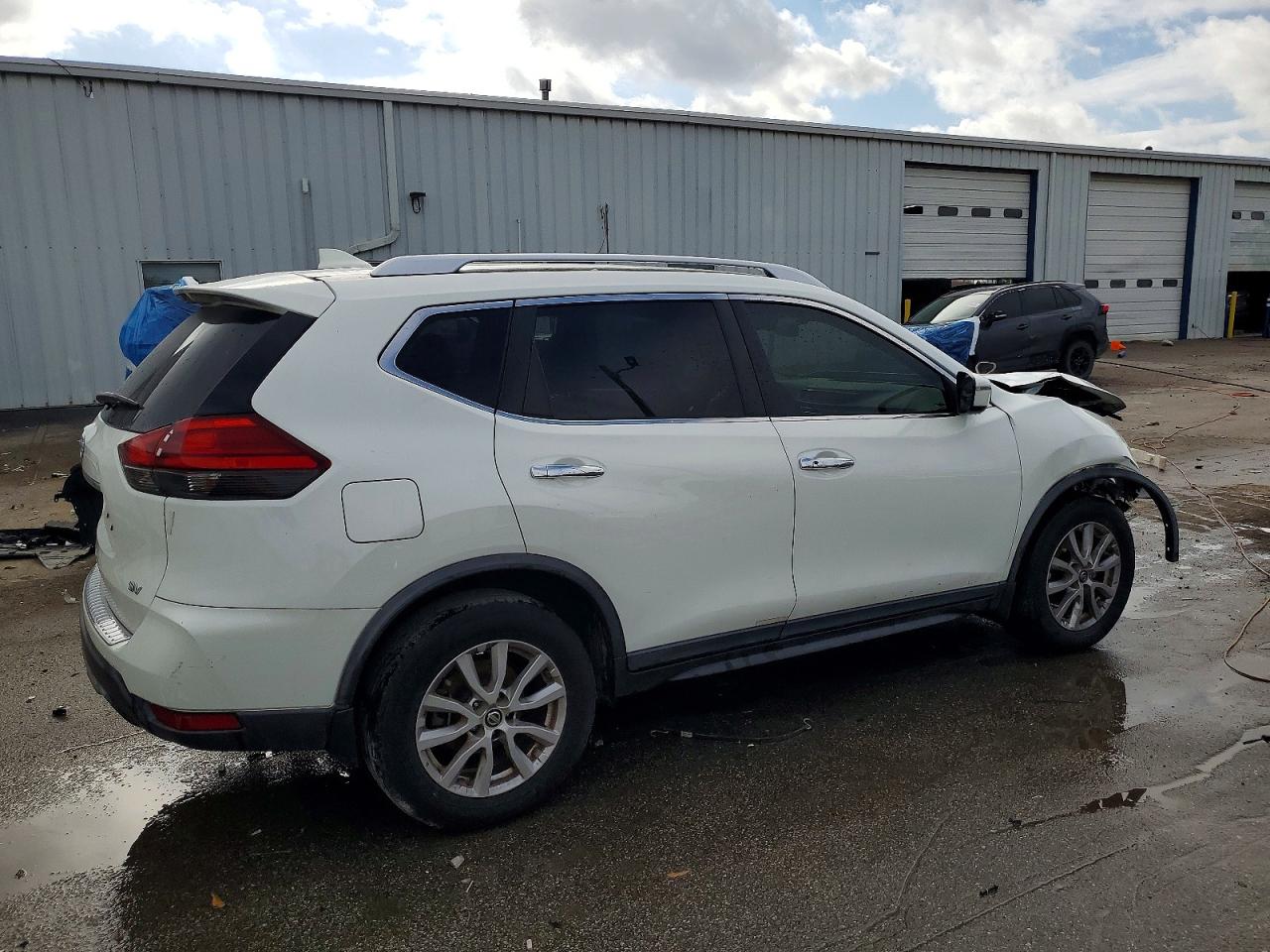 2017 NISSAN ROGUE S photo 3