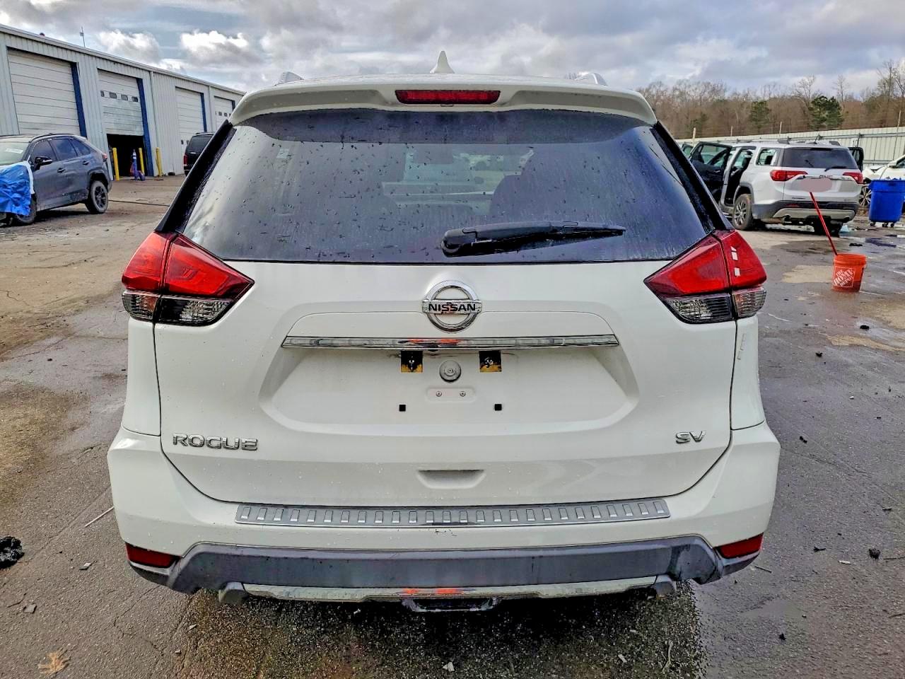 2017 NISSAN ROGUE S photo 6