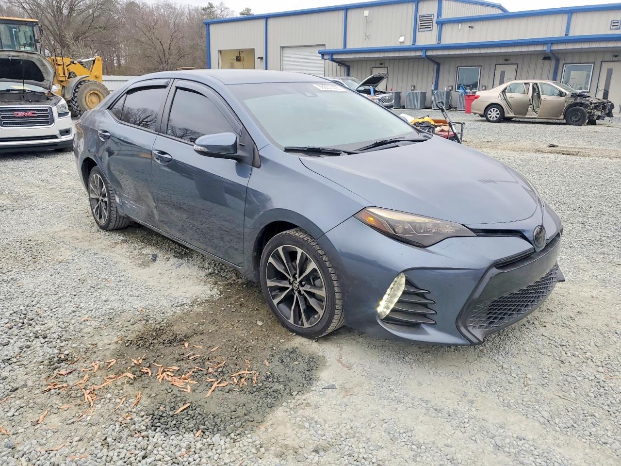 2017 TOYOTA COROLLA L photo 4