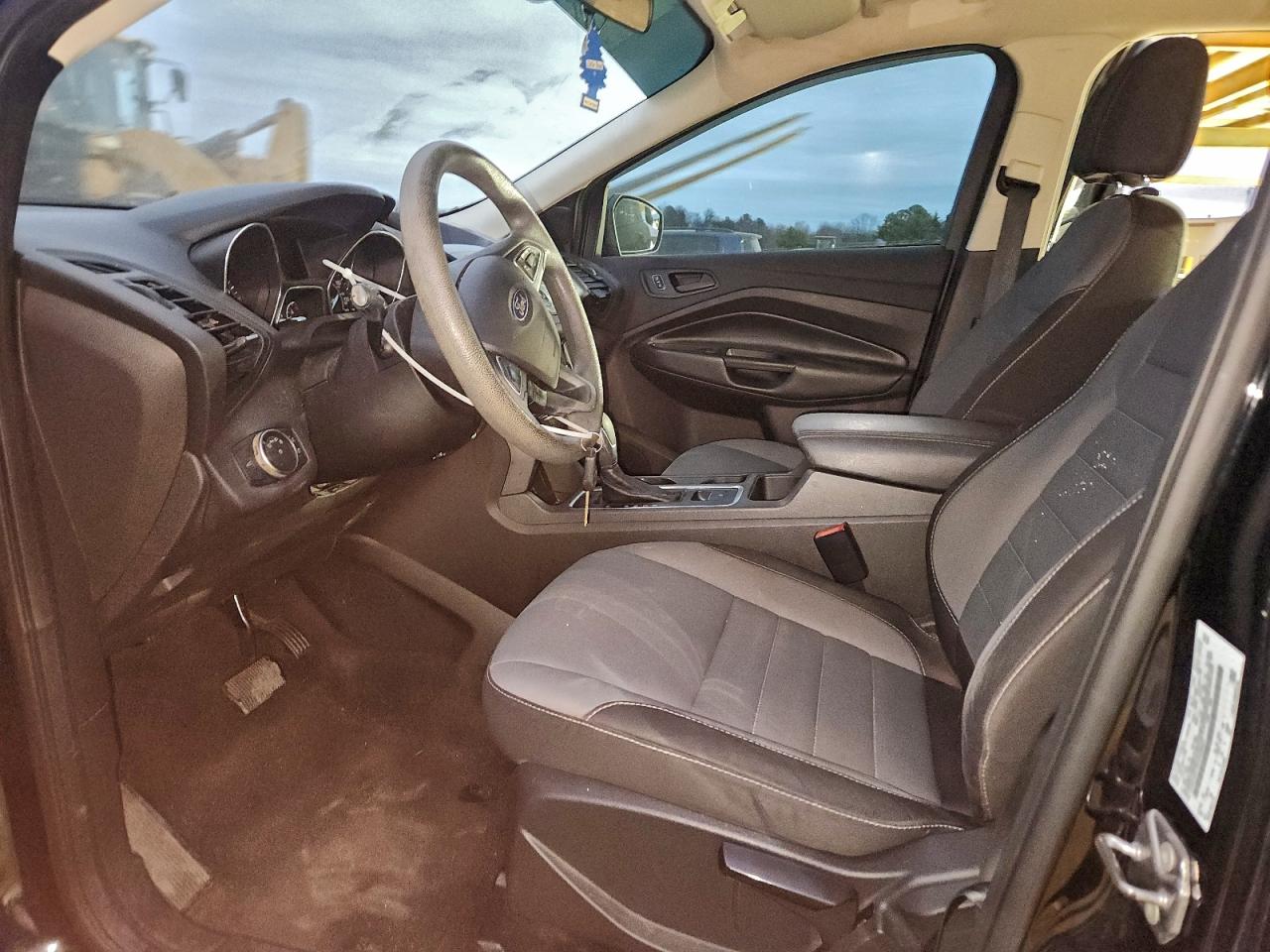 2017 FORD ESCAPE S photo 7