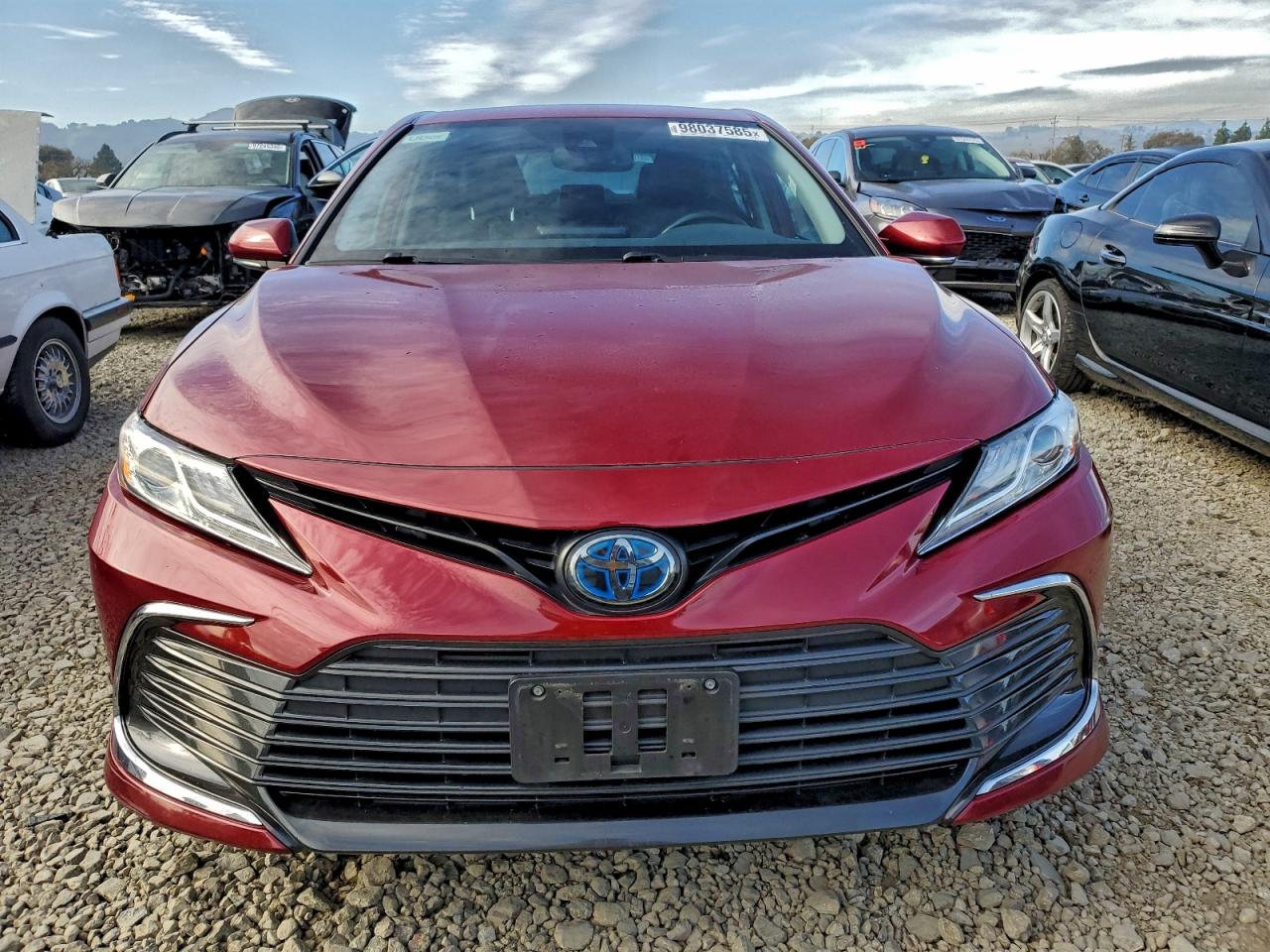 2021 TOYOTA CAMRY XLE photo 5