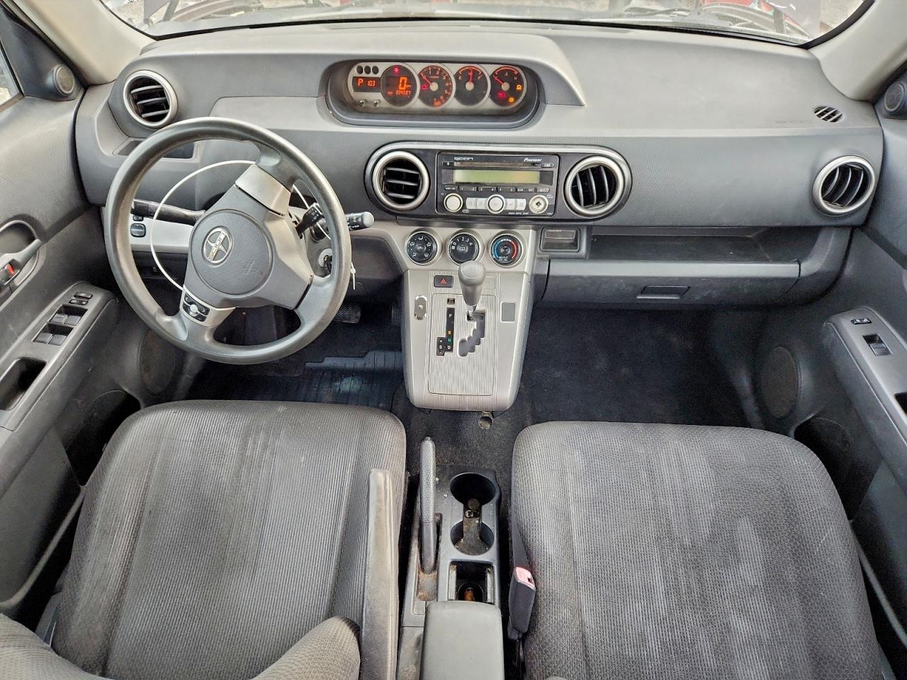 2008 TOYOTA SCION XB photo 8