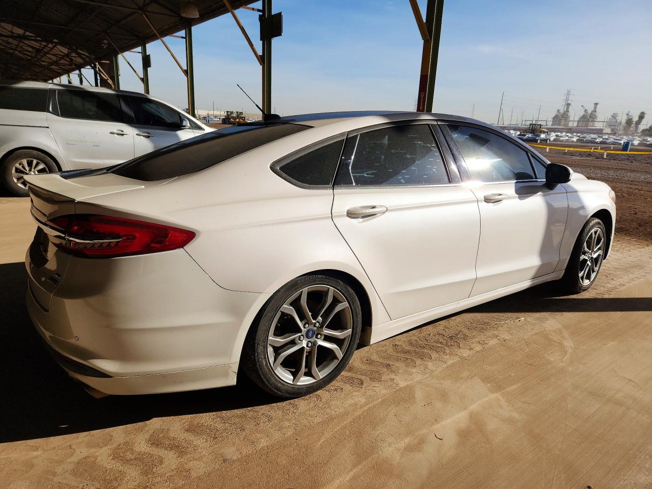 2017 FORD FUSION SE photo 3