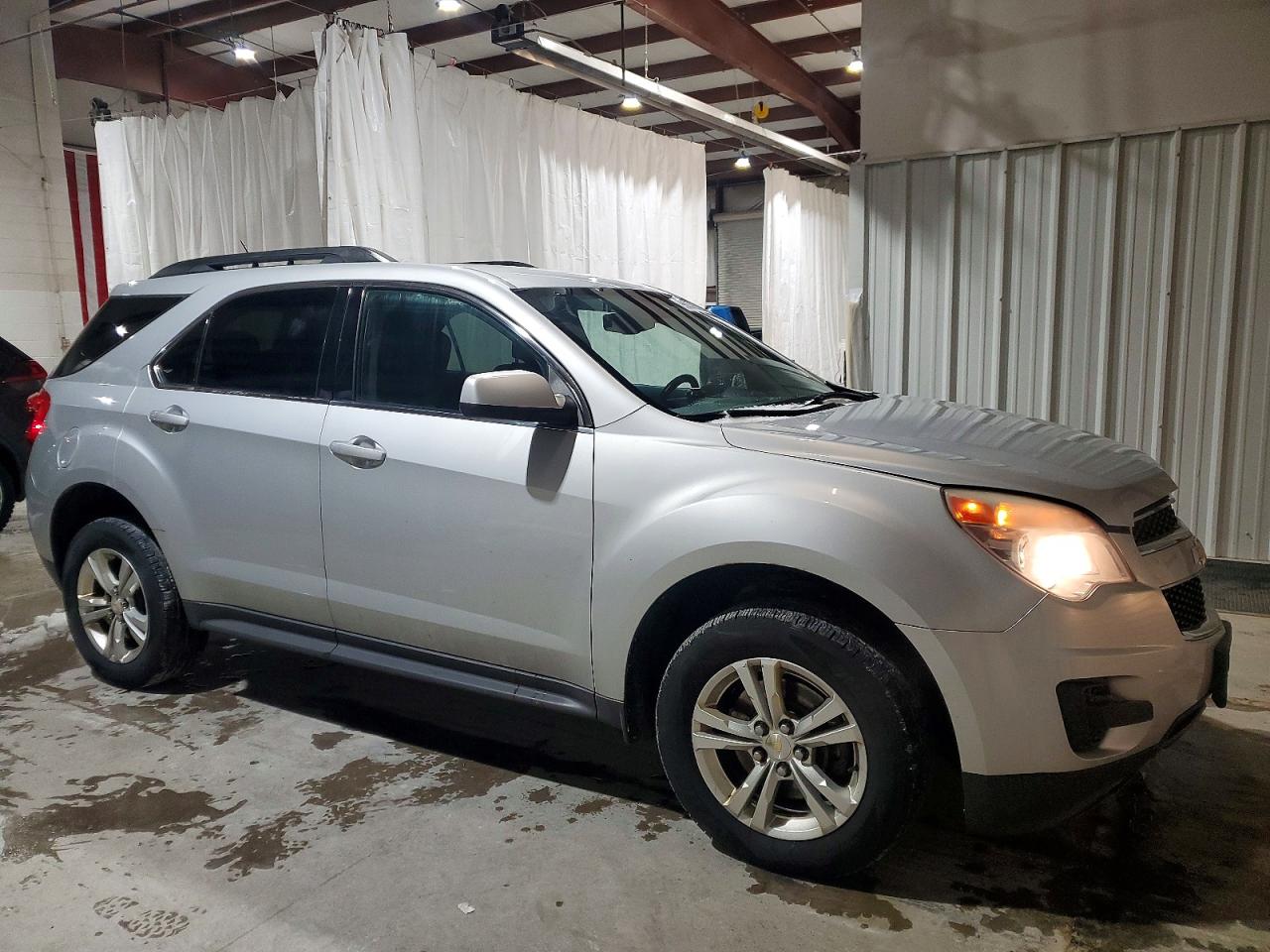 2014 CHEVROLET EQUINOX LT photo 4