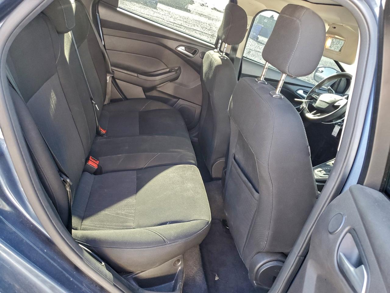 2018 FORD FOCUS SEL photo 19