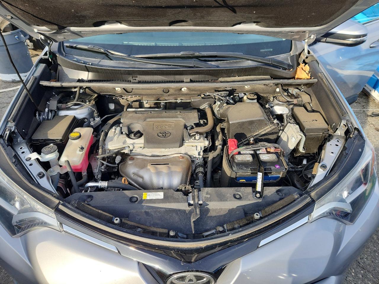 2017 TOYOTA RAV4 XLE photo 12