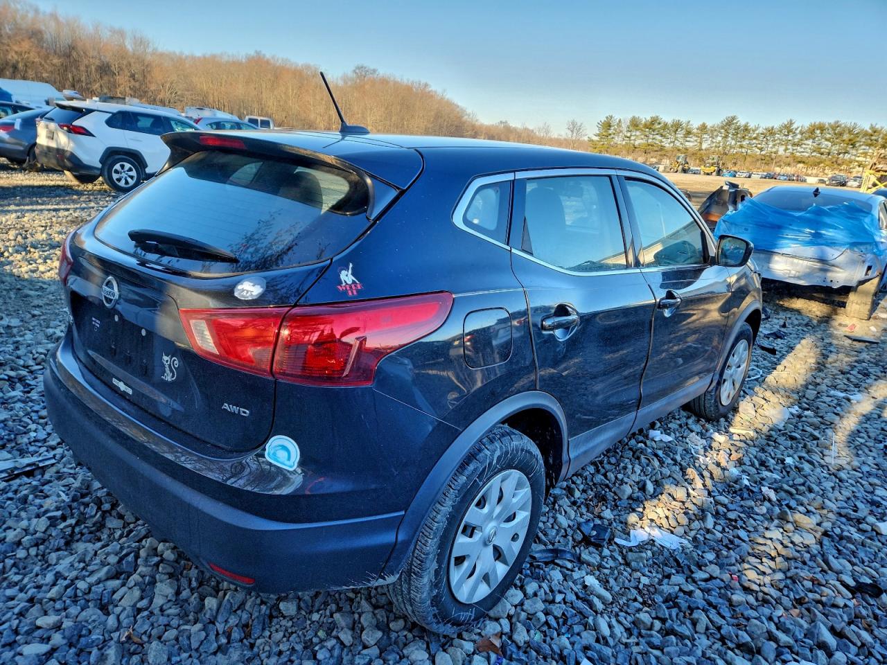 2019 NISSAN ROGUE SPORT S photo 3