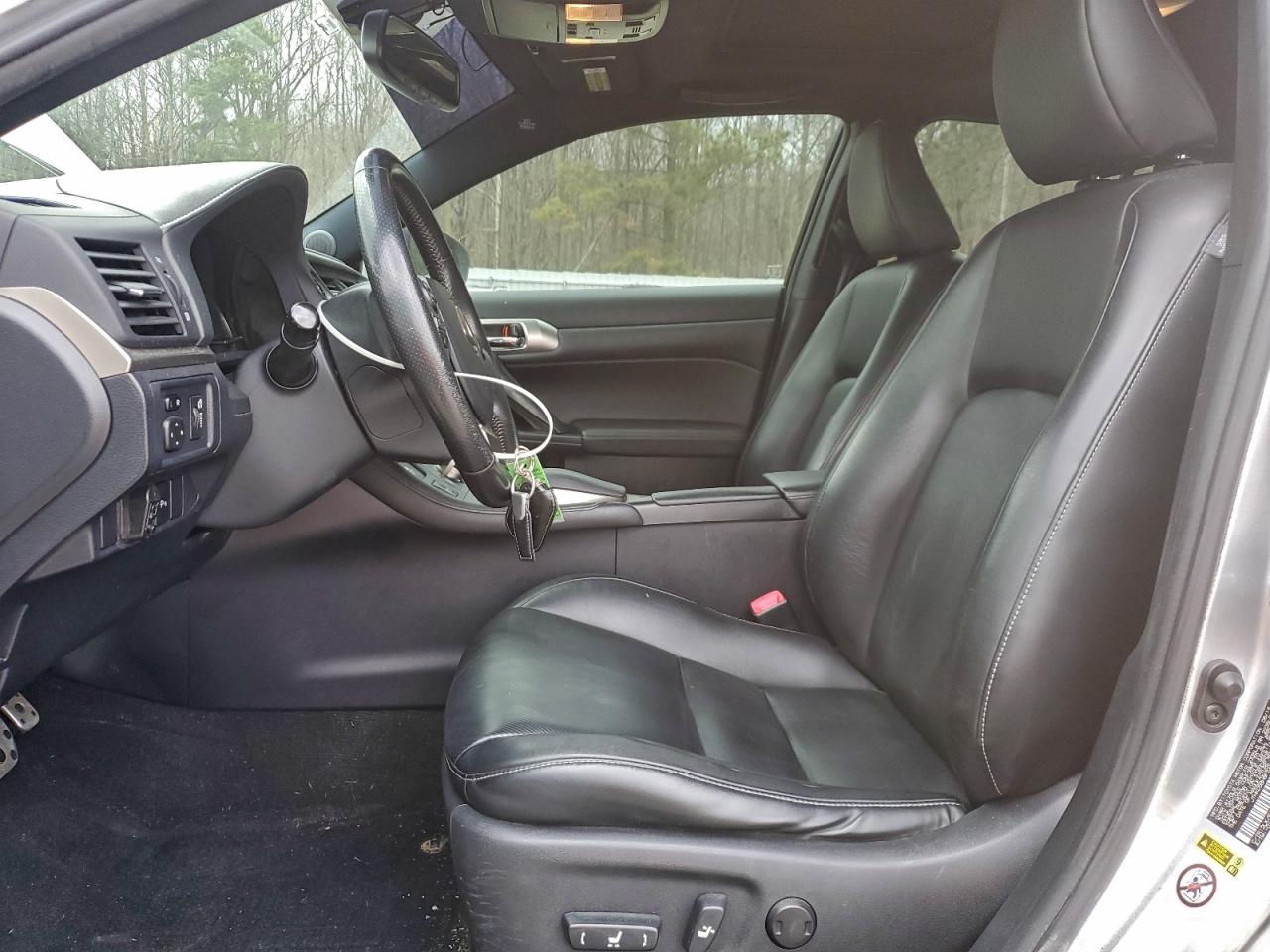 2015 LEXUS CT 200 photo 7