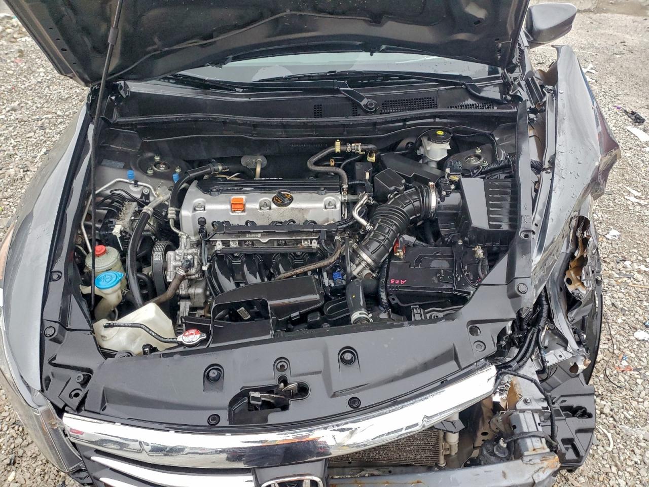 2012 HONDA ACCORD LX photo 11